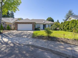 206 E Crestview Dr, Newberg, OR 97132