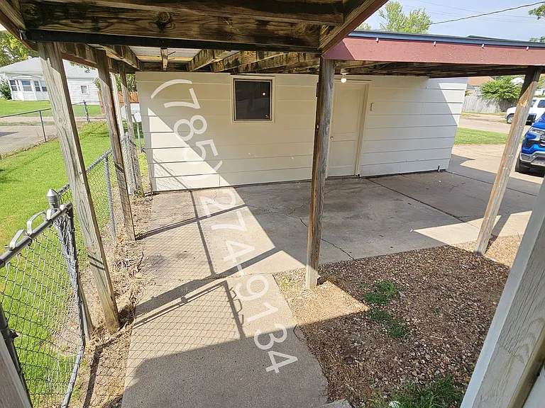 433 E Cloud St — Photo 3
