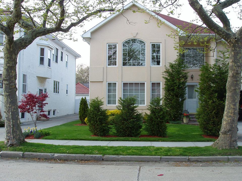 1st image of 25 W Beech St
