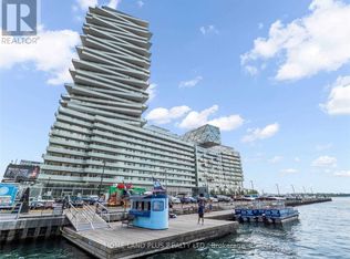 15 Queens Quay E #421, Toronto, ON M5E 0A4