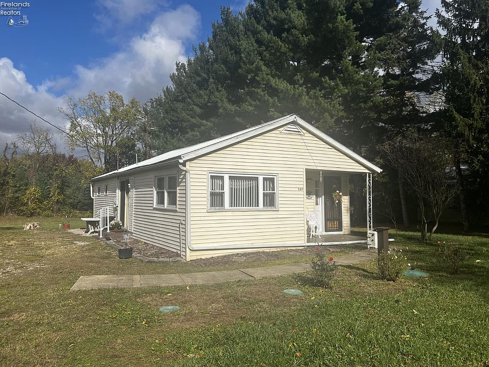 1st image of 284 Gibbs Rd