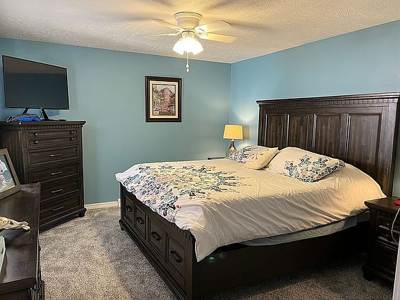 5th image of 1366 Parkwood Dr
