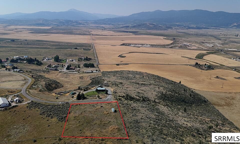 1st image of 1662 Skyline Dr