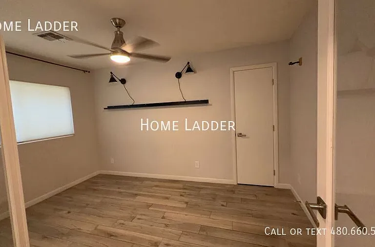 4362 E Ludlow Dr — Photo 12