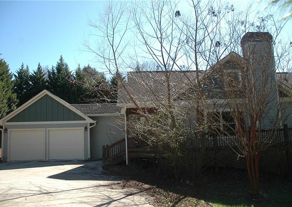 1st image of 2387 Fairfield Dr