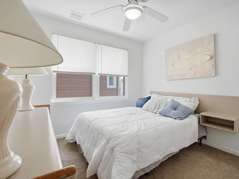 205 North St #10 — Photo 15