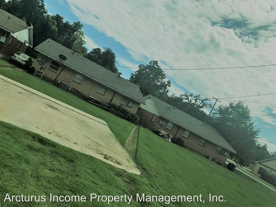 2nd image of 827B W Monterey St