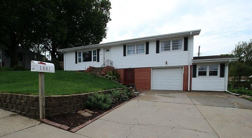 1st image of 1001 Durand Dr