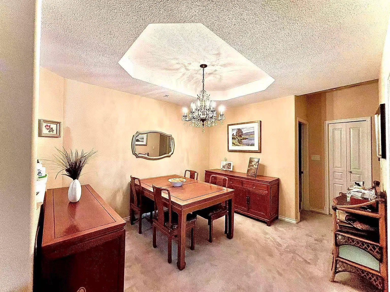2 bed, 1300 sqft, $3,700 — Photo 2