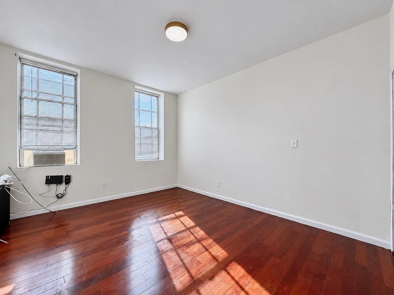 1 bed, 1.0 bath, $1,700 — Photo 2