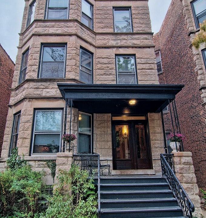 1st image of 1326 W Cornelia Ave APT 1