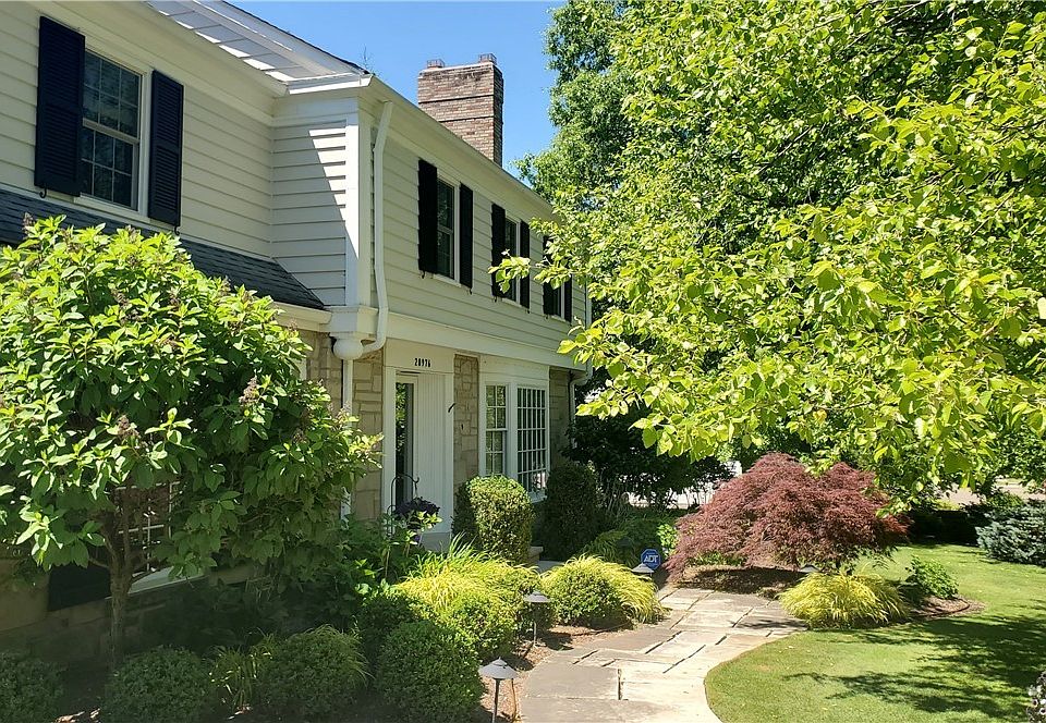 1st image of 20976 Claythorne Rd