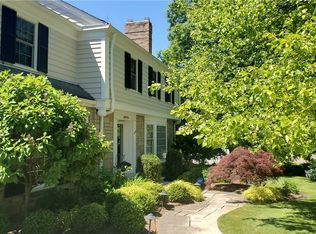 20976 Claythorne Rd, Shaker Heights, OH 44122