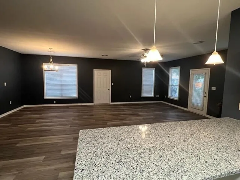 161 Walnut St — Photo 18