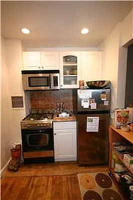 Rented by Fenwick Keats Real Estate | media 32