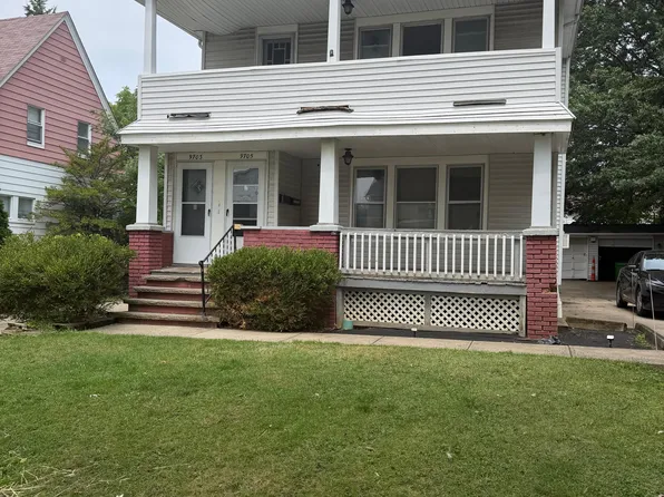 9703 Park Heights Ave, Garfield Heights, OH 44125
