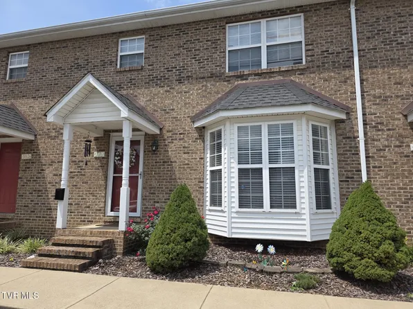 303 Waterford Ct #303, Johnson City, TN 37615