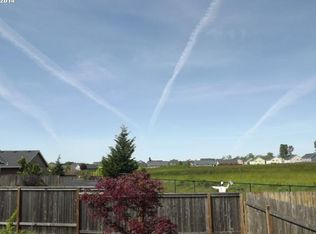 807 Meadowlawn Pl, Molalla, OR 97038