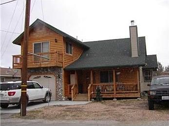 1st image of 944 Willow Ln