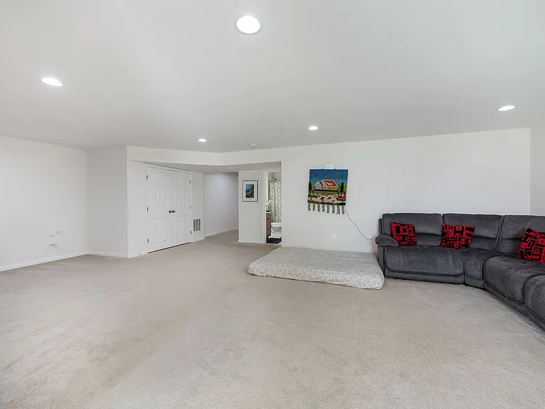 309 Boxelder Dr — Photo 36