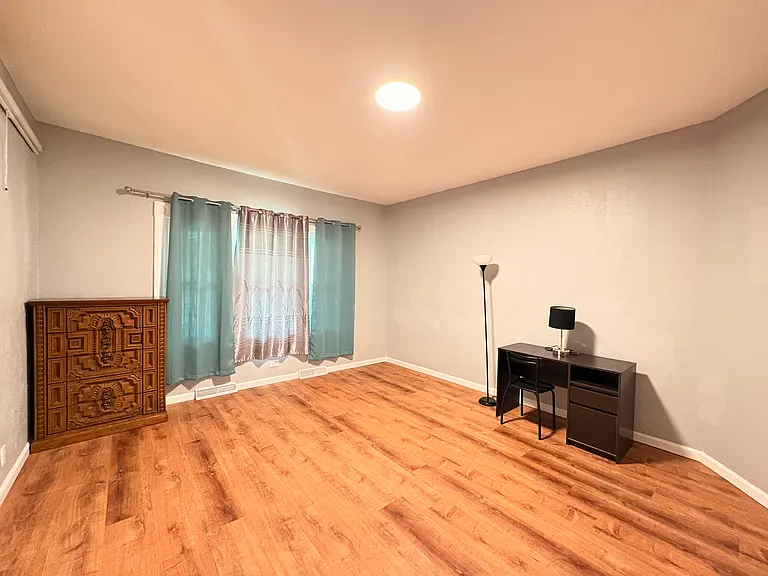 3215 Dawson St #1 — Photo 17
