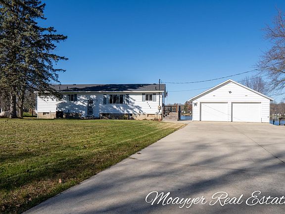 2nd image of 3135 108th Ave