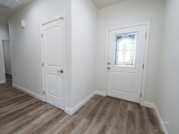 3rd image of 1031 E Church Ave