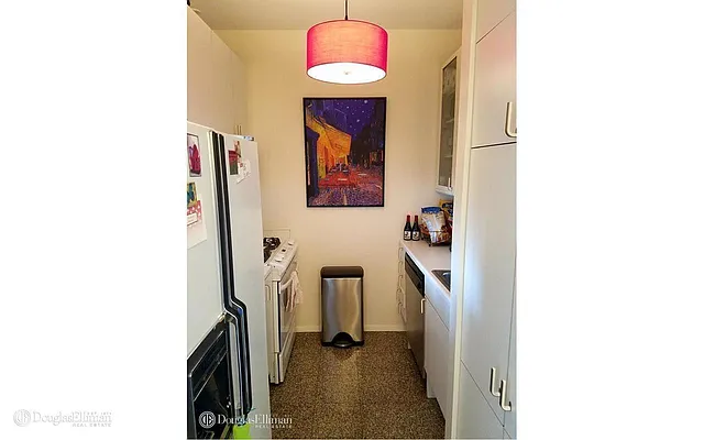 Rented by Douglas Elliman | media 4