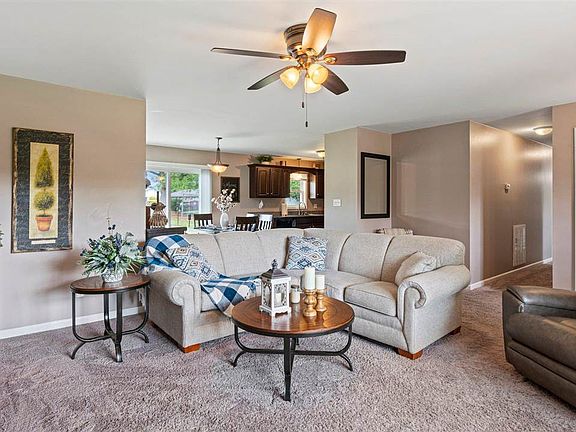 2nd image of 201 Highland Dr