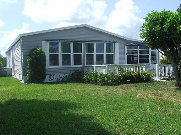 5th image of 253 Bimini Cay Cir