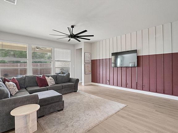 4th image of 3711 Walnut Ridge Dr