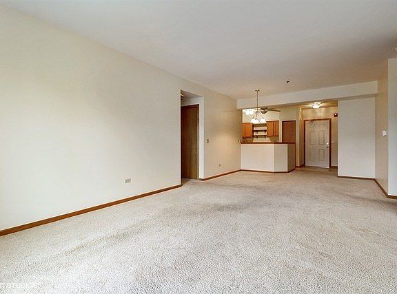 3rd image of 18065 Harwood Ave