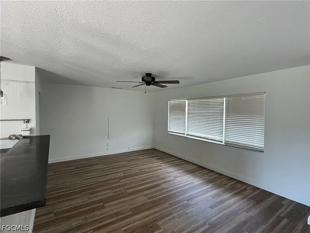 2 bed, 1.0 bath, 1063 sqft, $1,700 — Photo 2