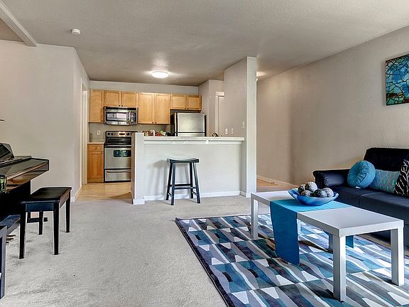 4th image of 9805 Avondale Rd NE APT T153