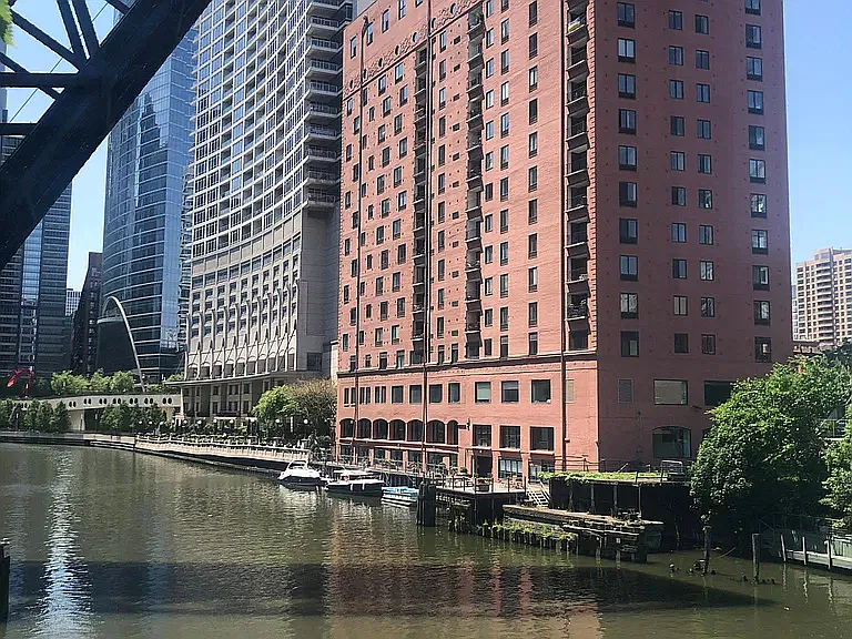 345 N Canal St #302