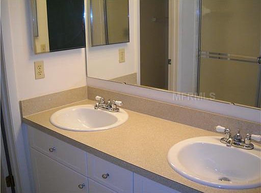 5th image of 570 Northbridge Dr