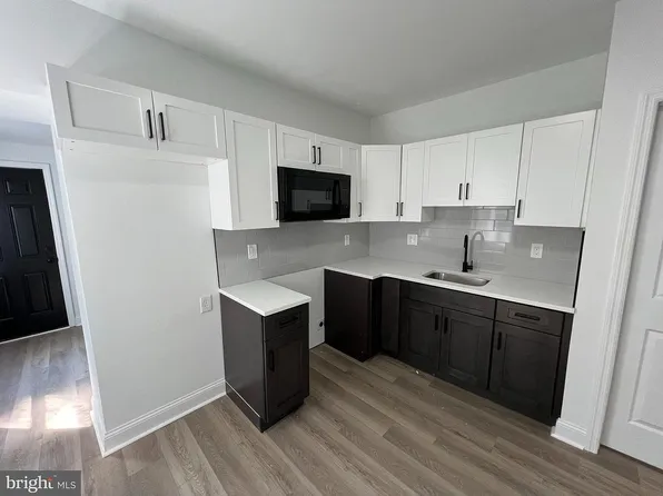 227 Lloyd St, Chester, PA 19013