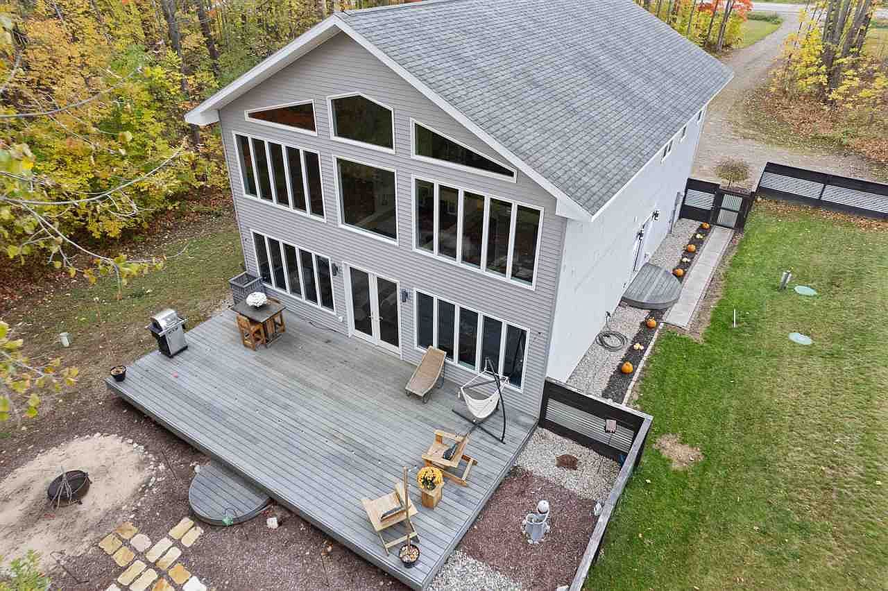 3879 Pickerel Lake Rd, Petoskey, MI 49770 MLS 472514 Zillow