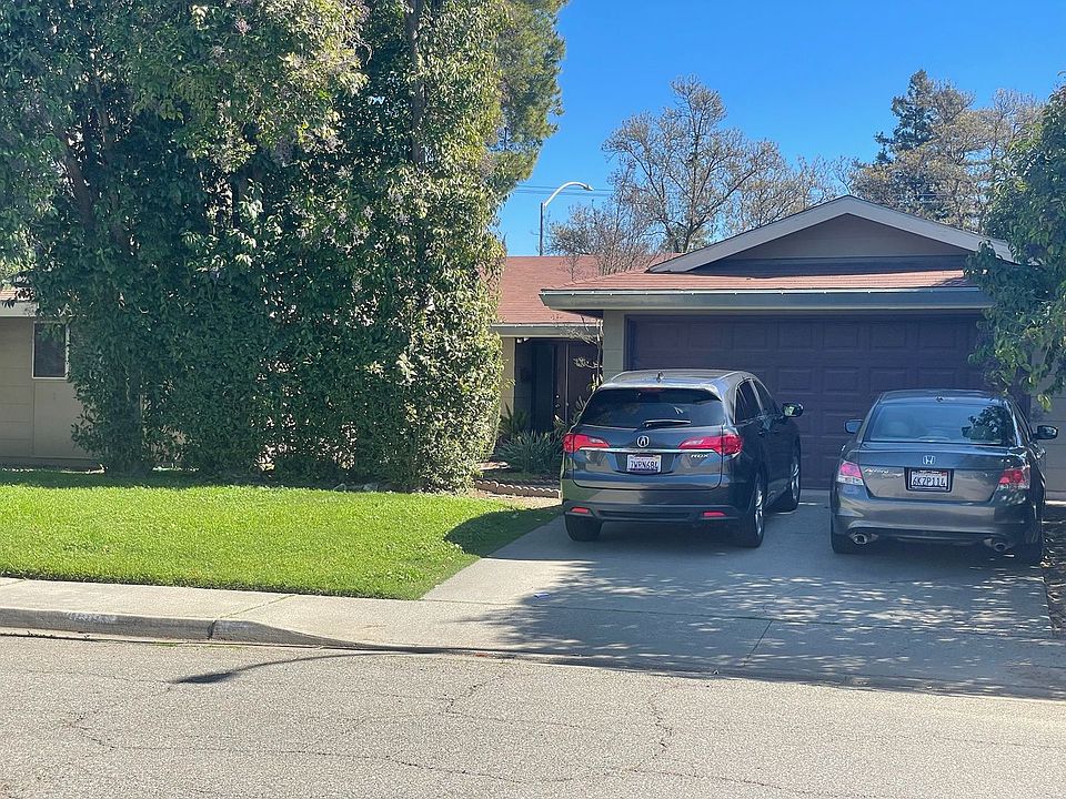 2nd image of 608 El Toro Way