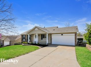 1819 Fairwood Forest Dr, Saint Peters, MO 63376