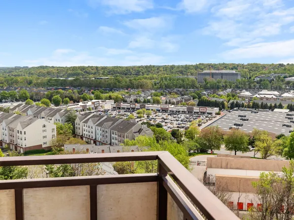 250 S Reynolds St APT 1003, Alexandria, VA 22304