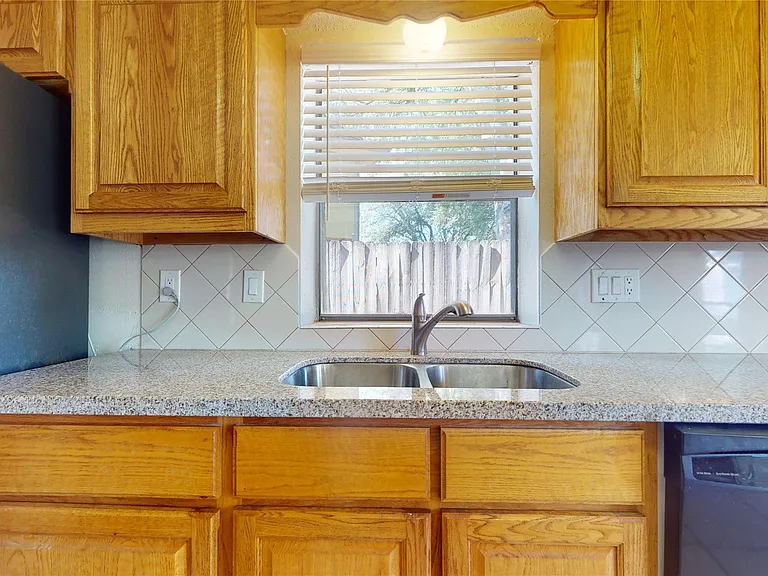 1206 Woven Wood Ct — Photo 23