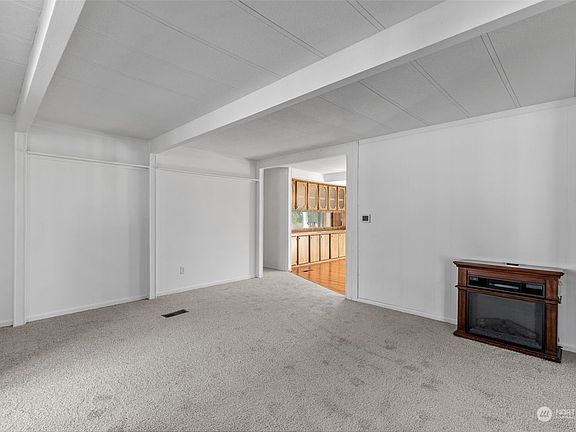 4th image of 21922 107th Avenue SE #19