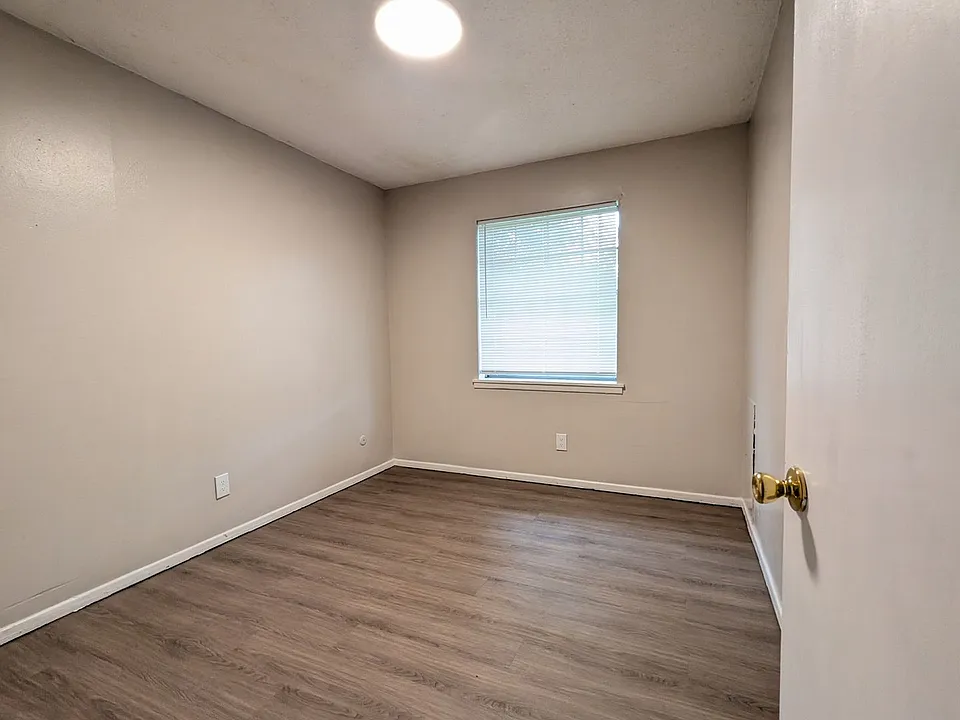 236 Greenwood Ave