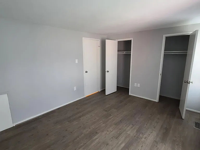 10724 Lester St — Photo 29