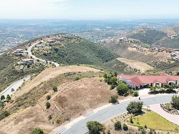 3rd image of 75 Via Rancho Cielo