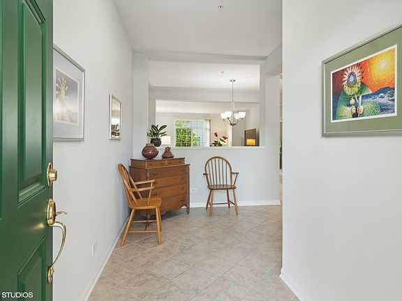 2nd image of 1387 Scarboro Rd #205
