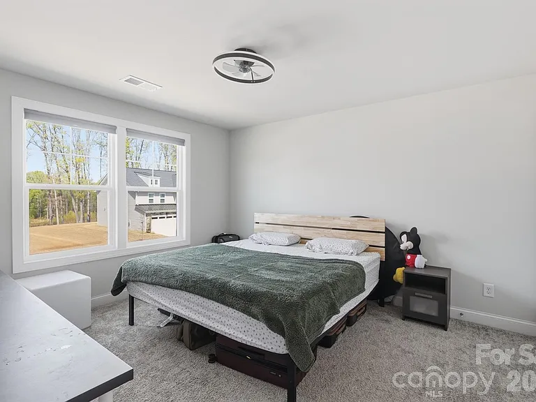1136 Ashe Meadow Dr — Photo 13