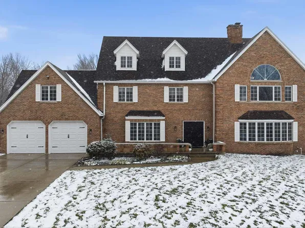 17470 Skyline Dr, South Bend, IN 46614