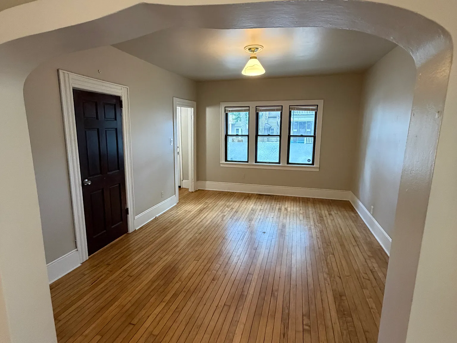 3 bed, 1631 sqft, $1,595 — Photo 2